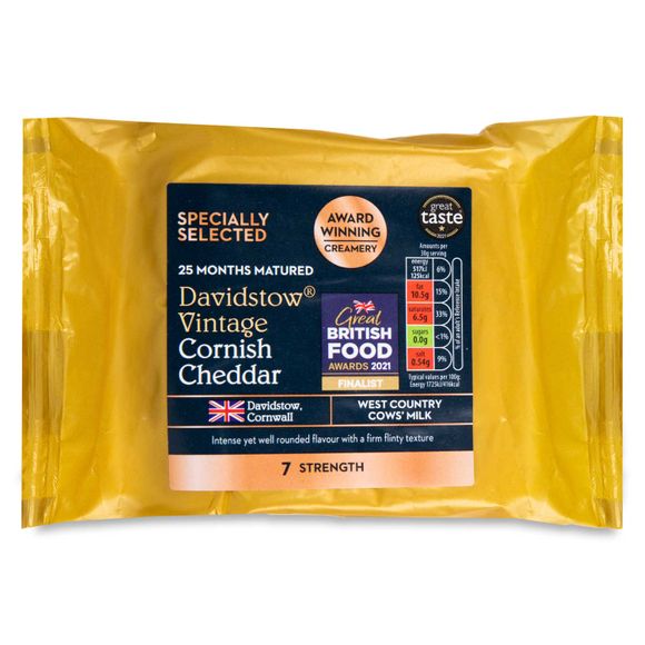 Specially Selected Davidstow ® Vintage Cornish Cheddar 220g